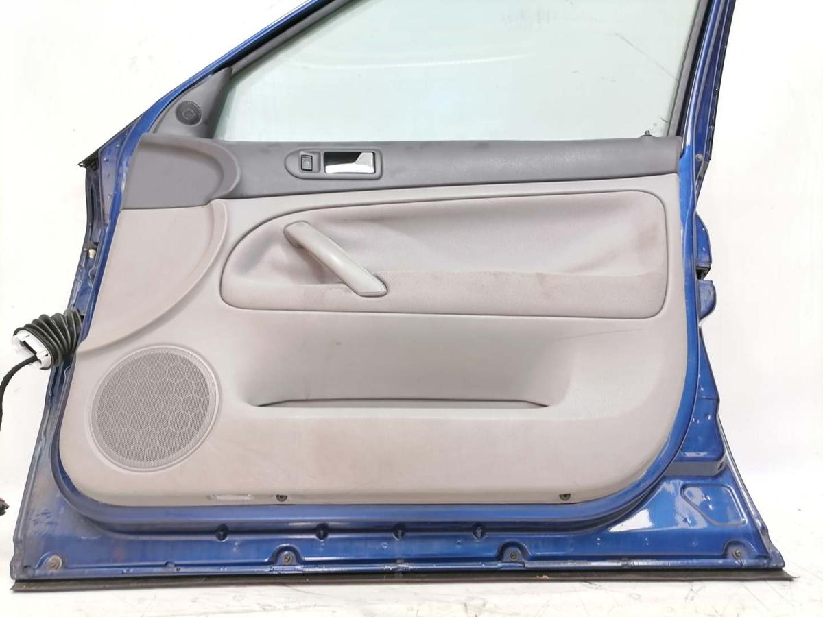 VW Passat 3BG original Tür vorn rechts LD5Q Shadowblue BJ04